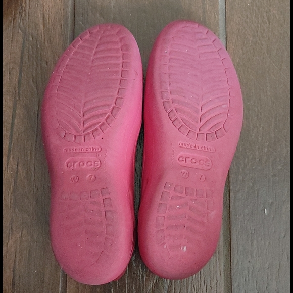 Crocs bundle - Picture 9 of 9